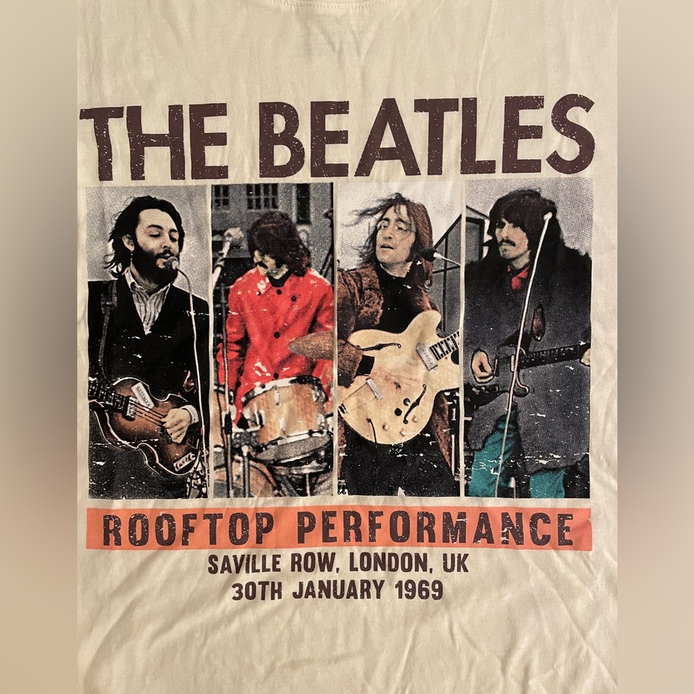 The Beatles Rooftop Performance T-Shirt - Picture 3 of 3